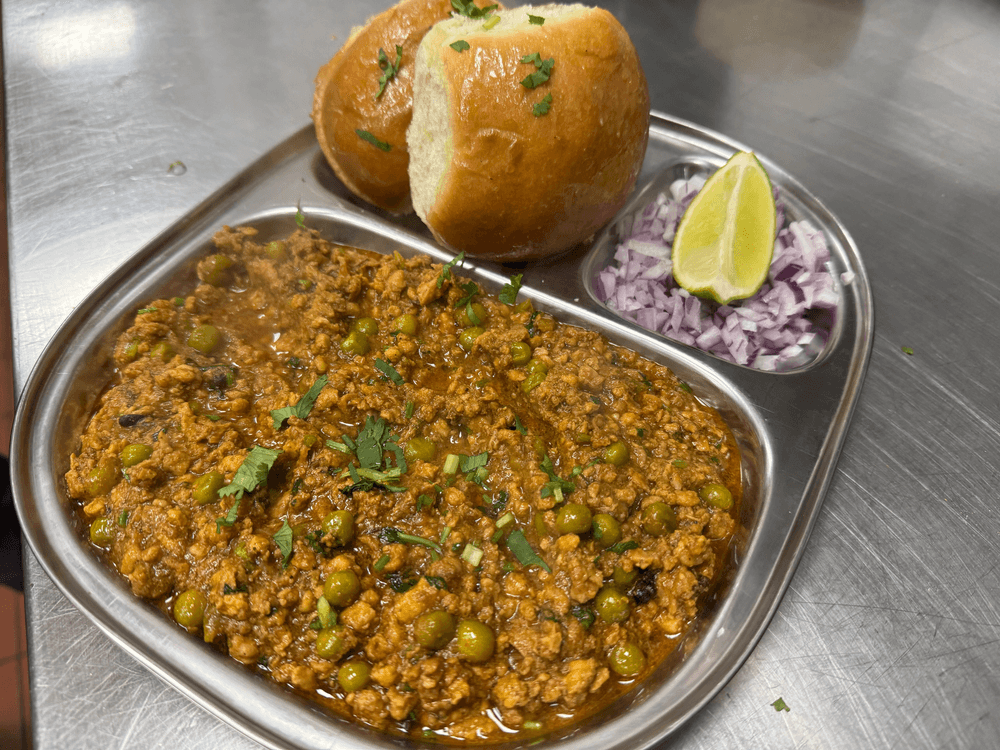 Chicken Keema Pav