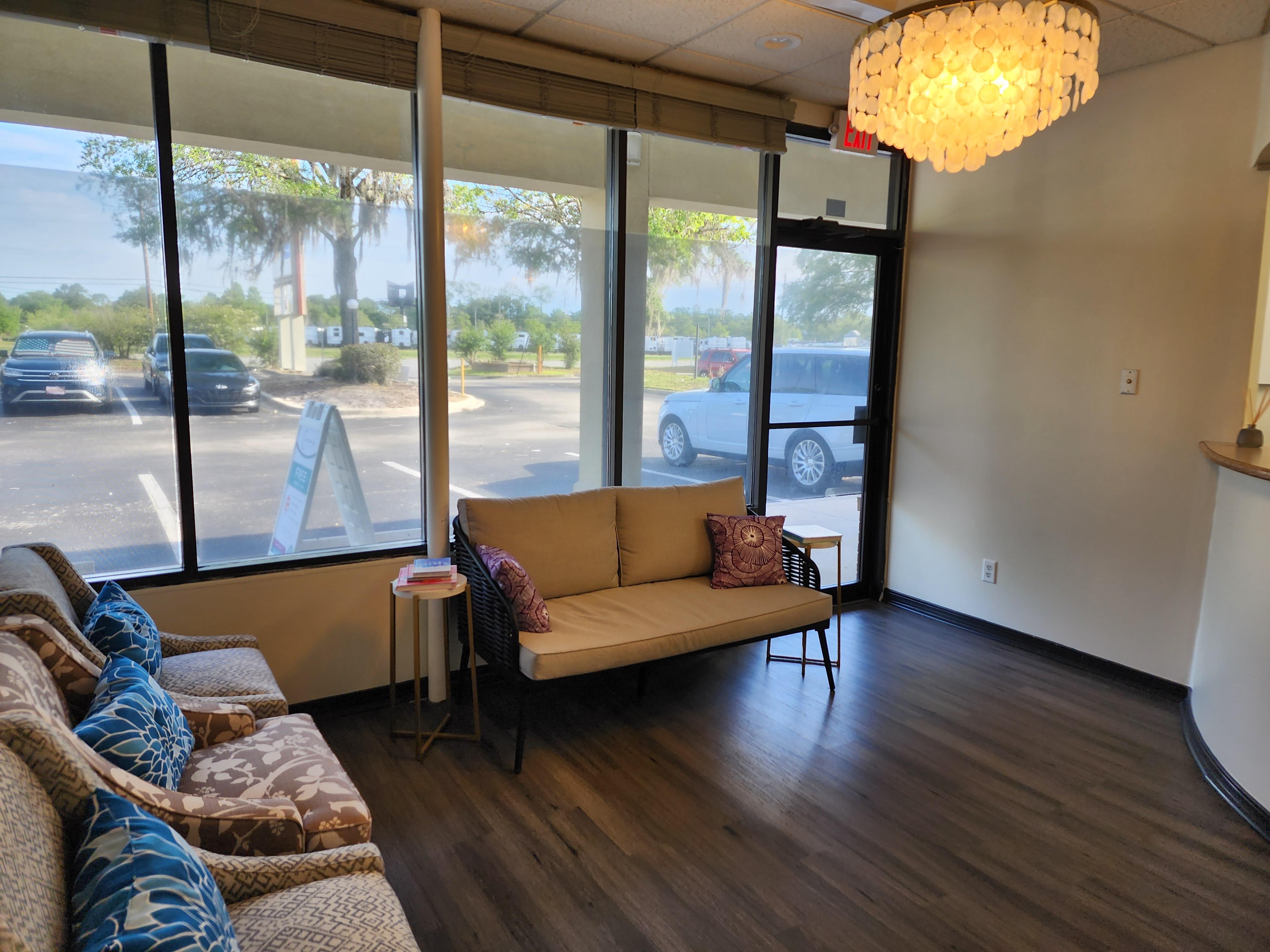 Normandy Lake Dentistry Image