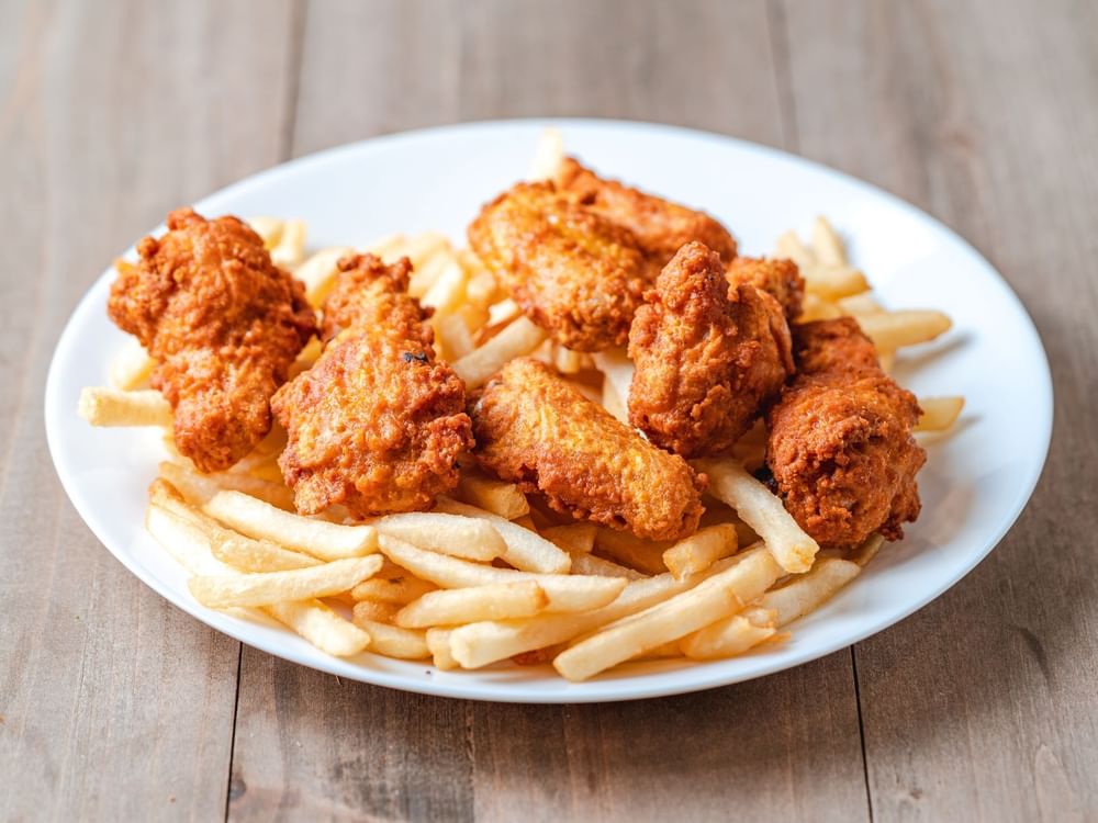 9 Pcs Hot Wings Combo