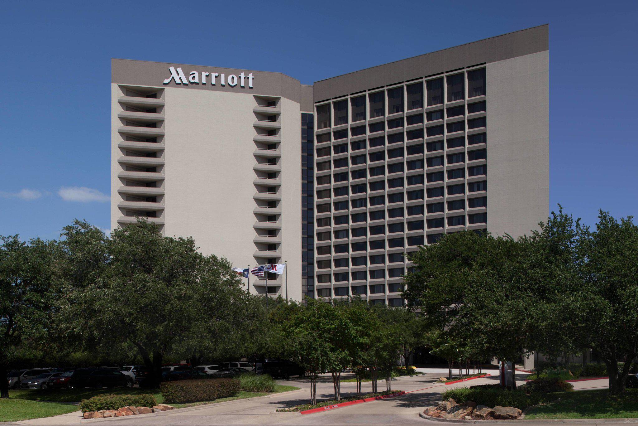 Dallas/Fort Worth Airport Marriott Photo