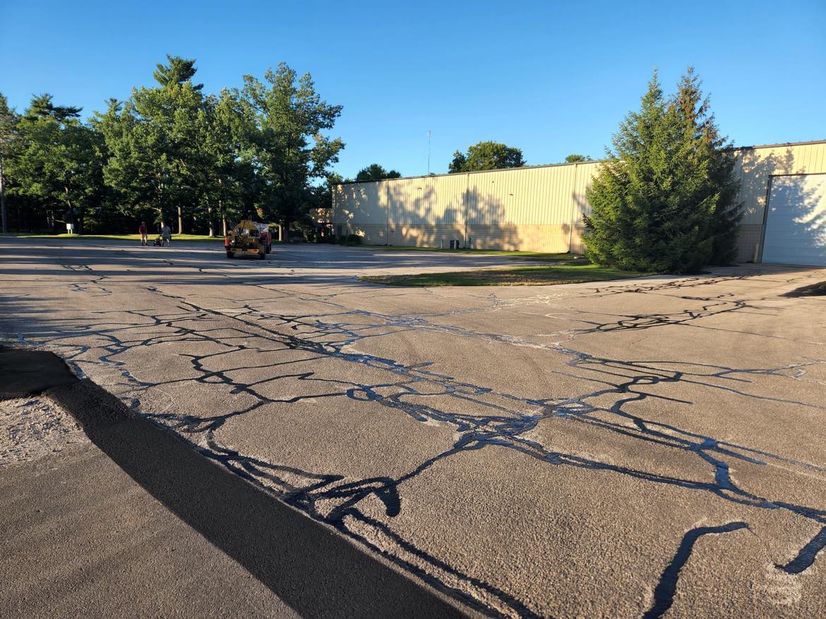 Asphalt Crack Sealing