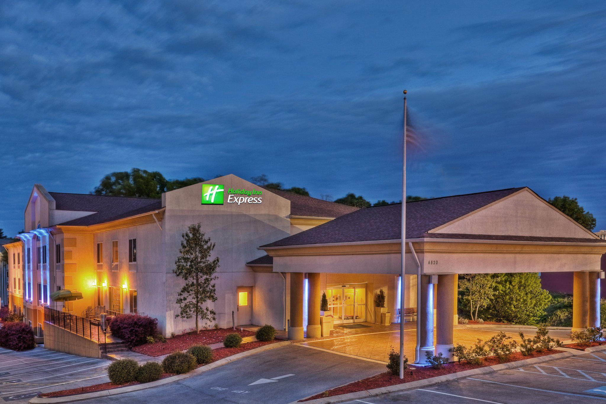 Holiday Inn Express & Suites Chattanooga-Hixson Photo