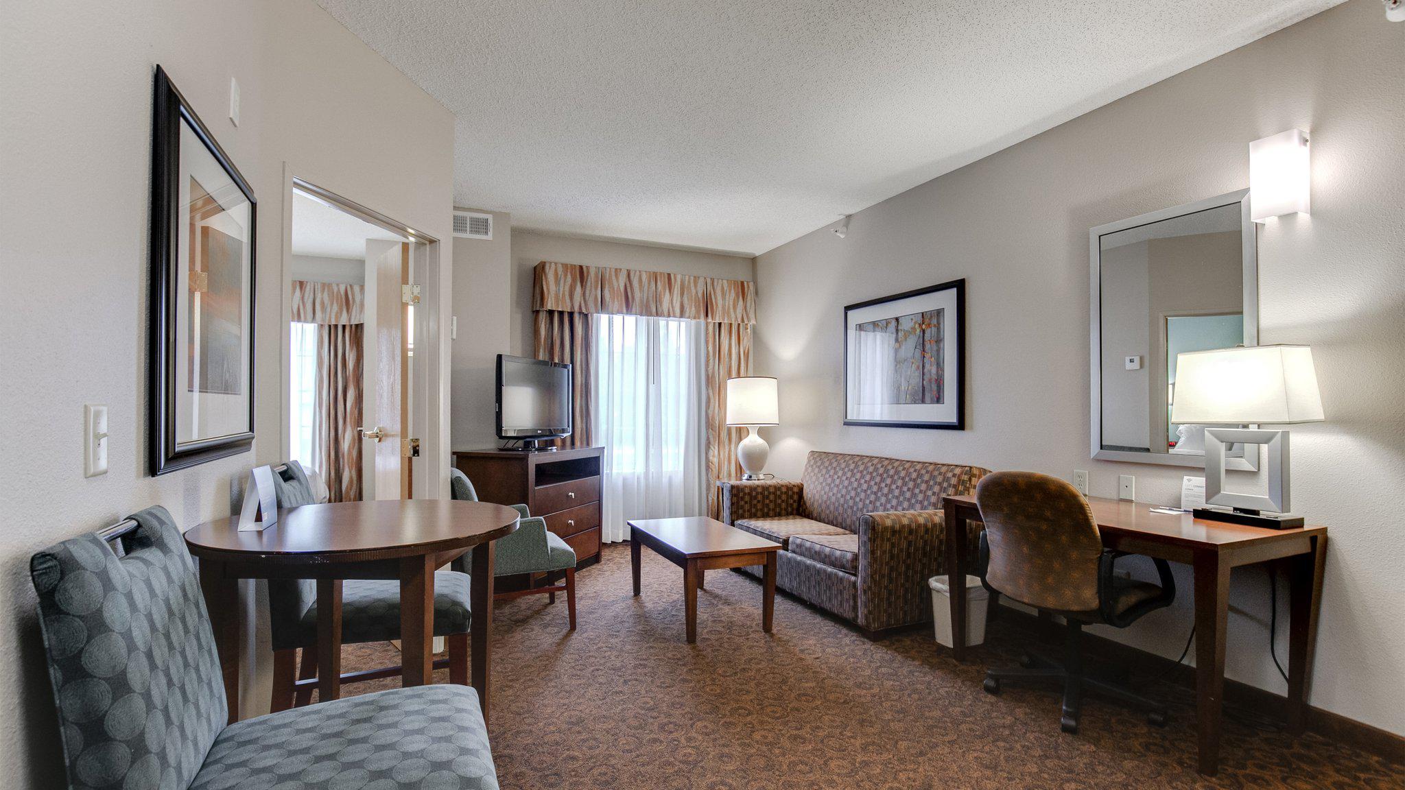 Holiday Inn Express & Suites St. Cloud Photo