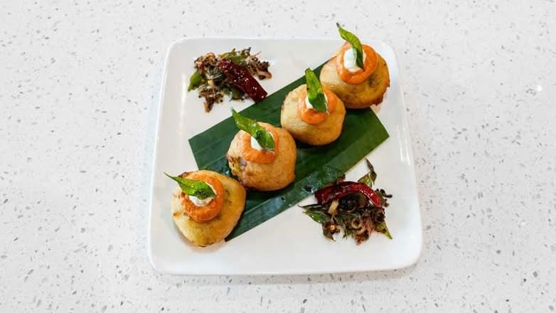 Dosa Bonda (Crispy Spiced Potato)