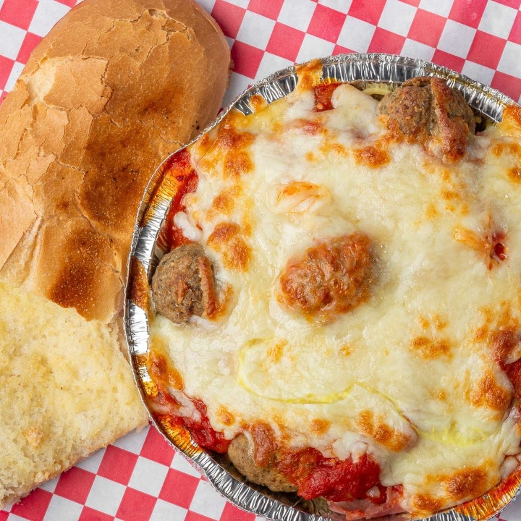 Cheesy Spaghetti with Meatballs