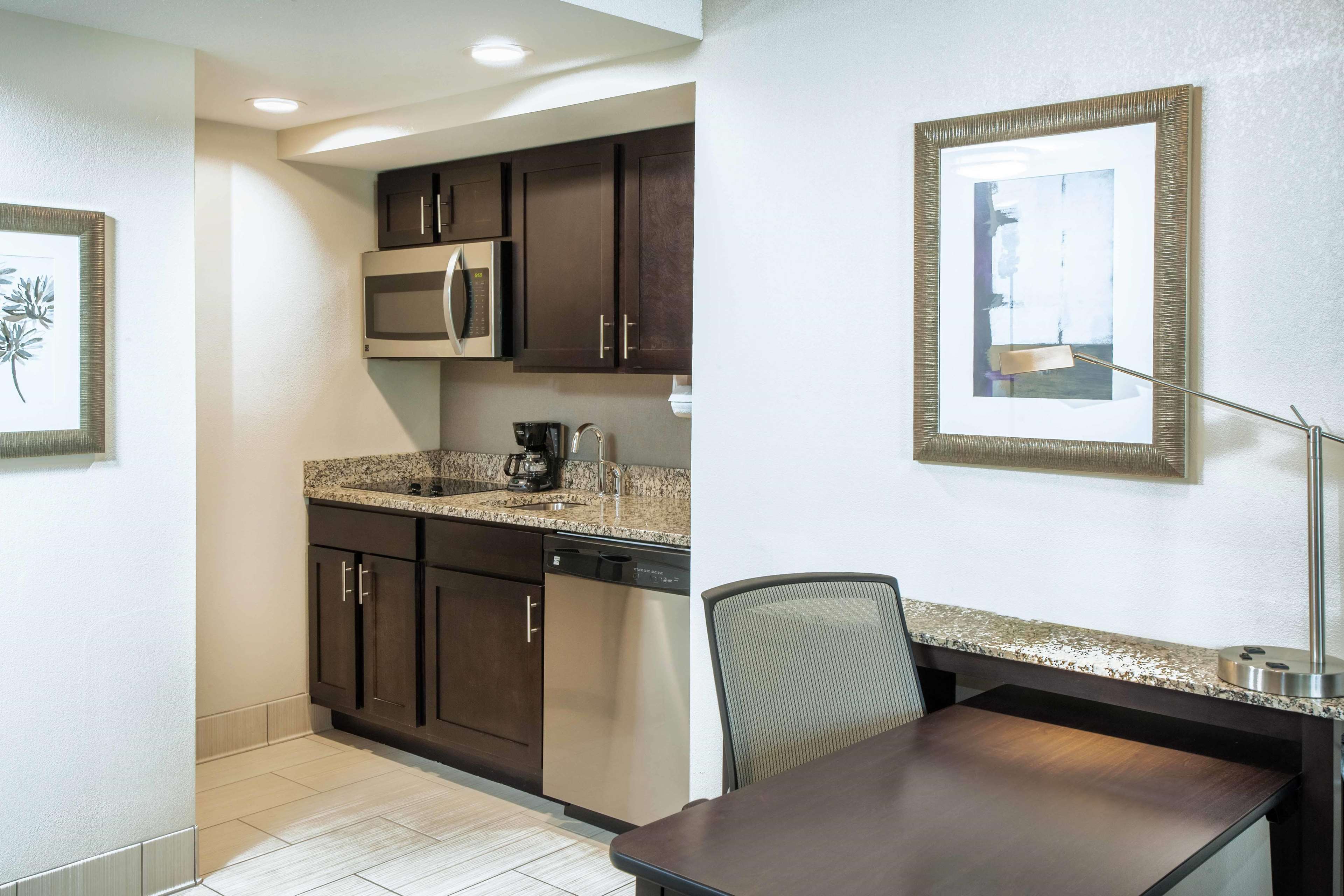 Homewood Suites by Hilton Munster Photo