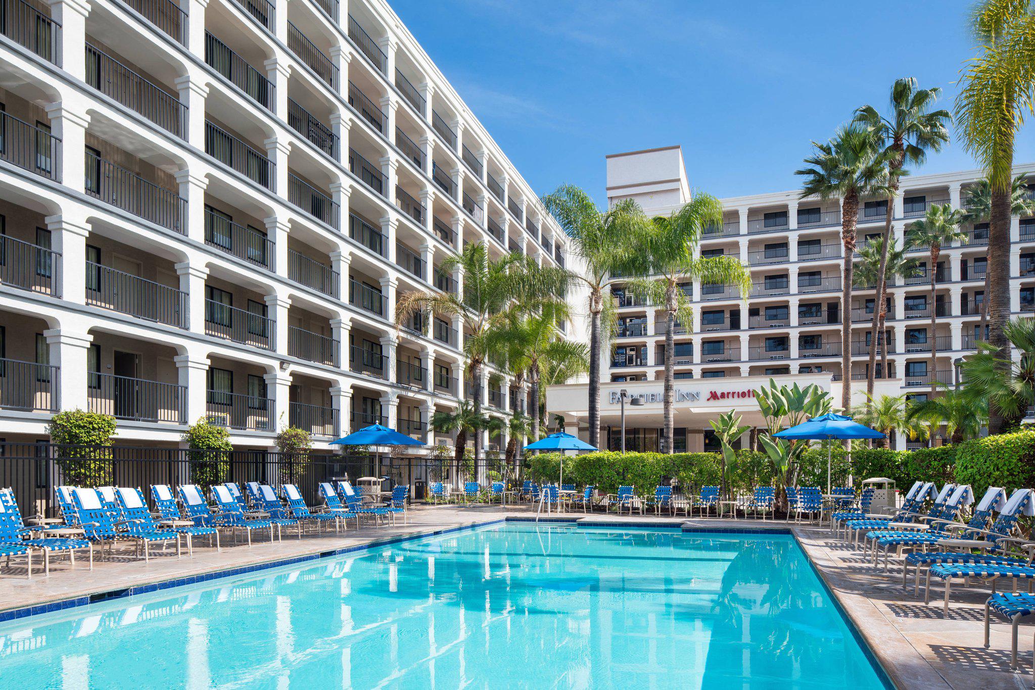 Fairfield by Marriott Anaheim Resort Photo