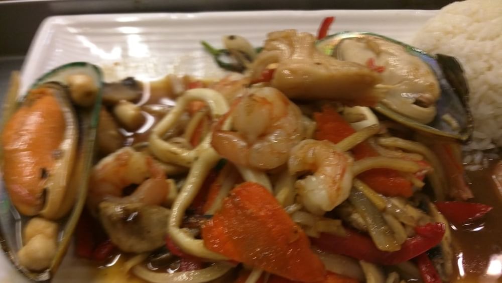 Spicy Seafood & Mint Leaves