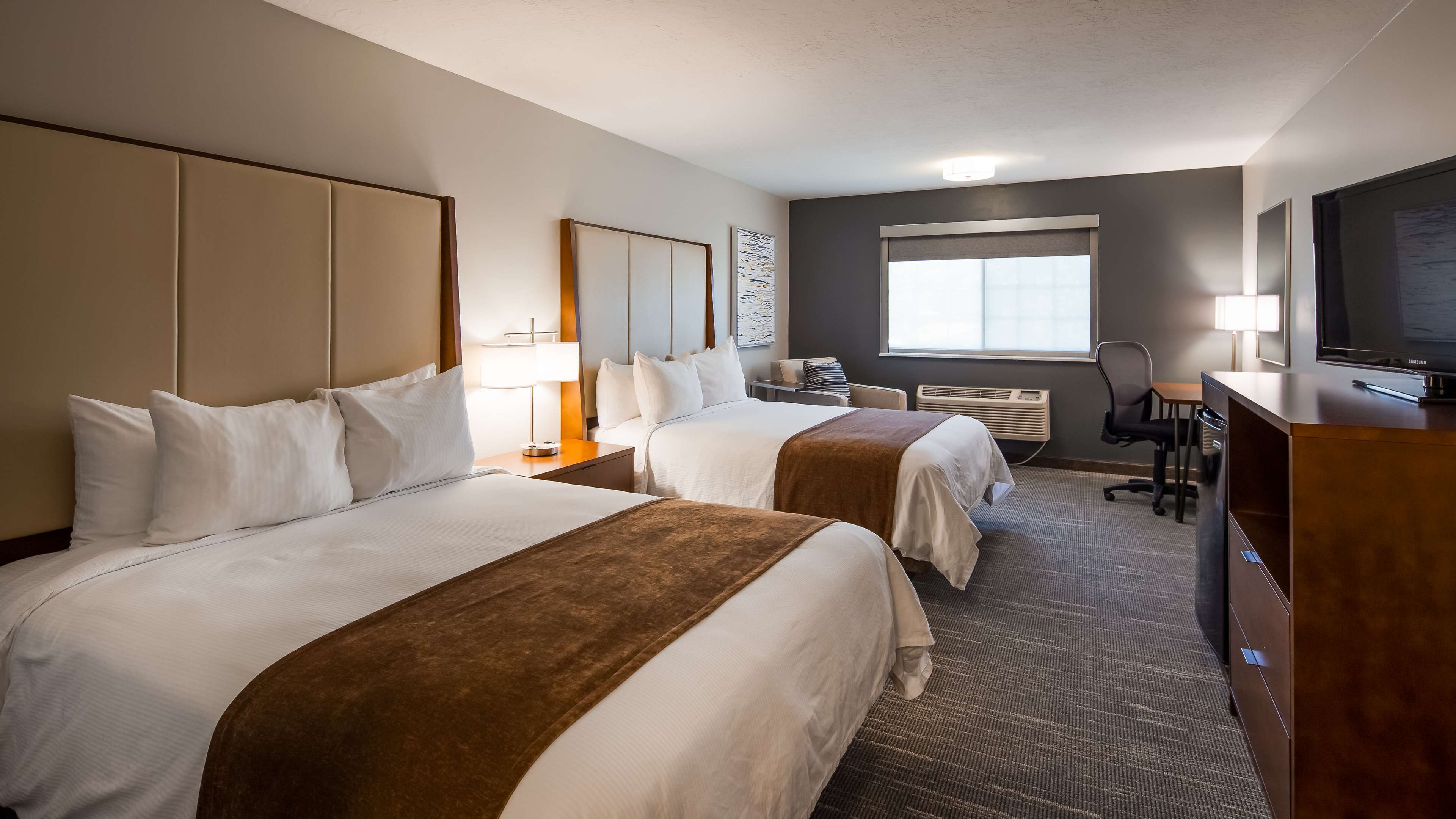 Best Western Plus CottonTree Inn Photo