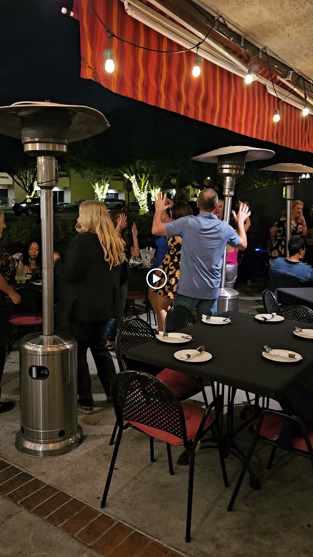 Divan Grill and Lounge Image