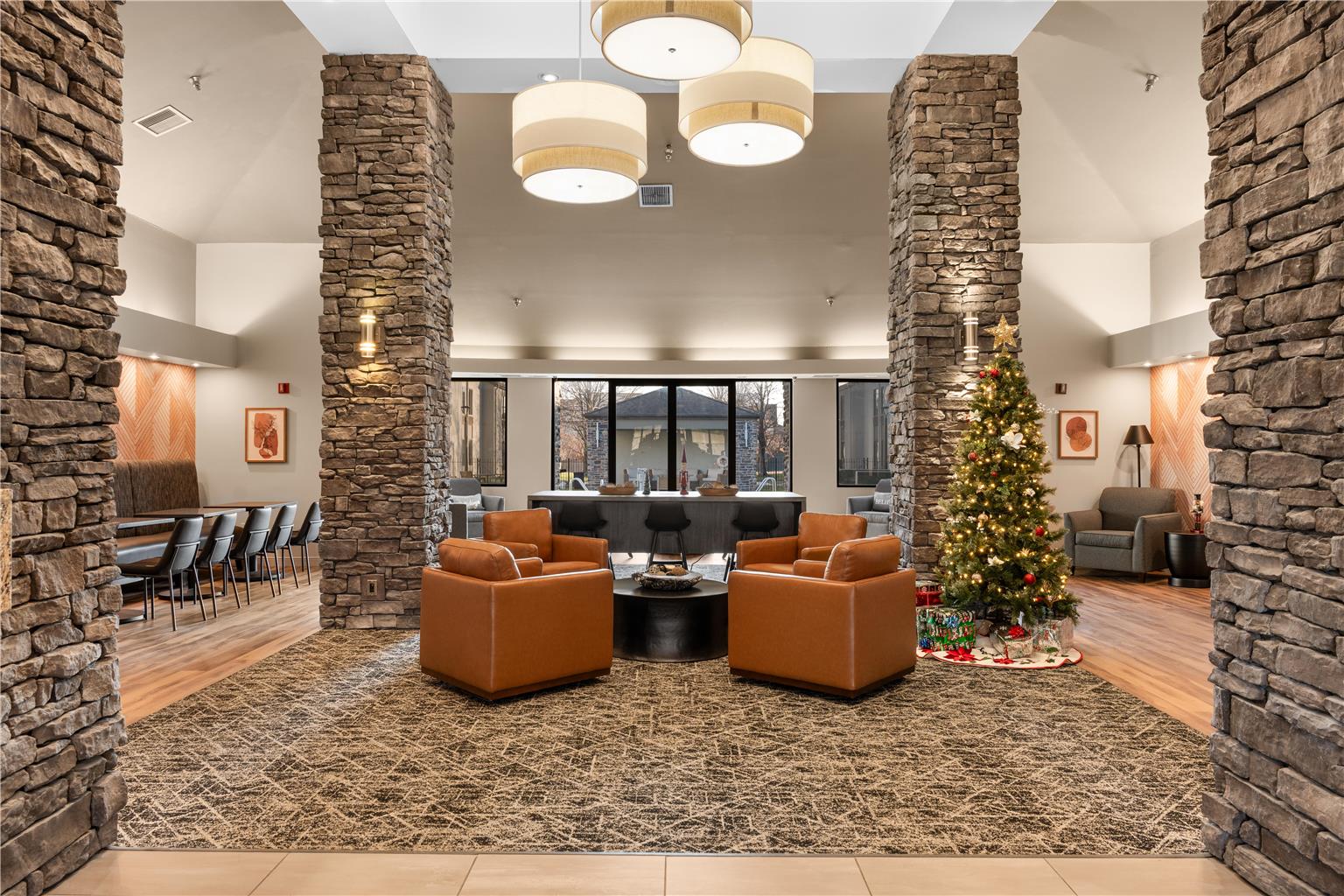 Best Western Courtview Hotel Image