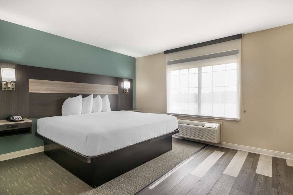 Best Western Prime Inn & Suites Image