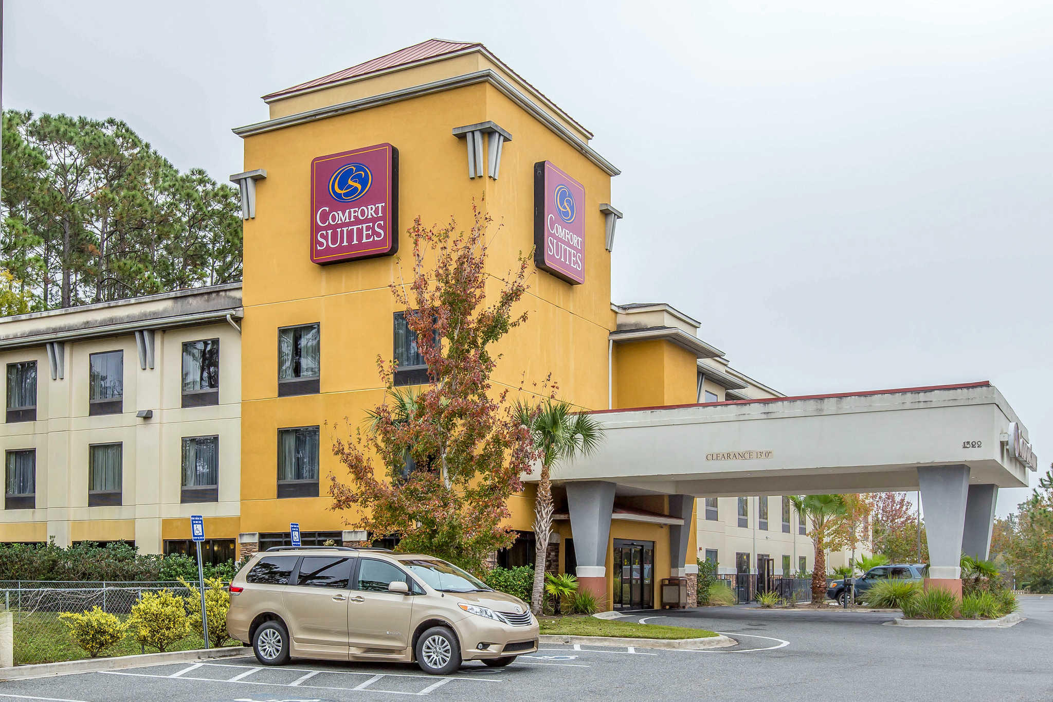 Comfort Suites Kings Bay Naval Base Area in Kingsland, GA - (912) 576-7...