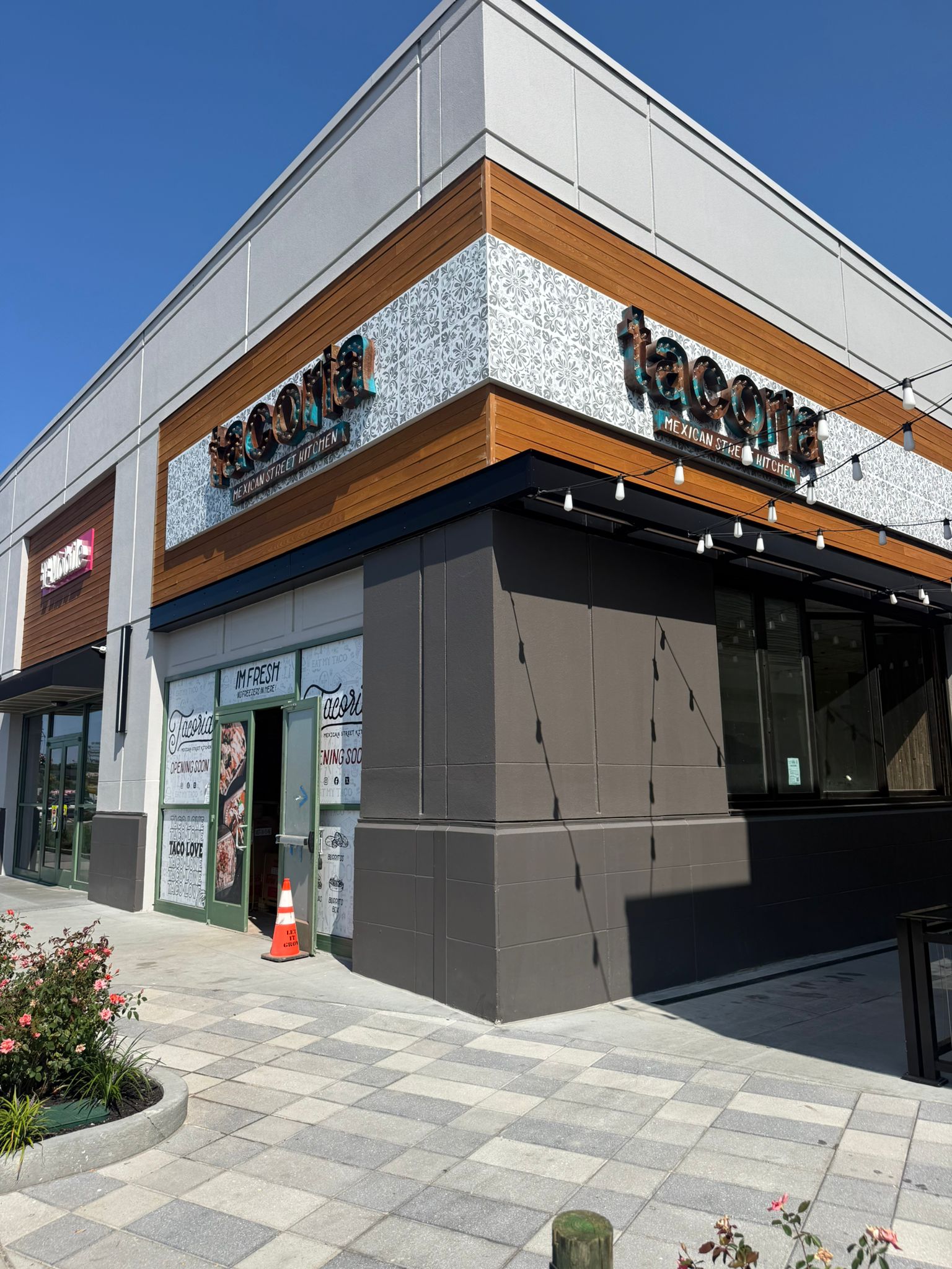 tacoria - Mexican Street Kitchen Logo