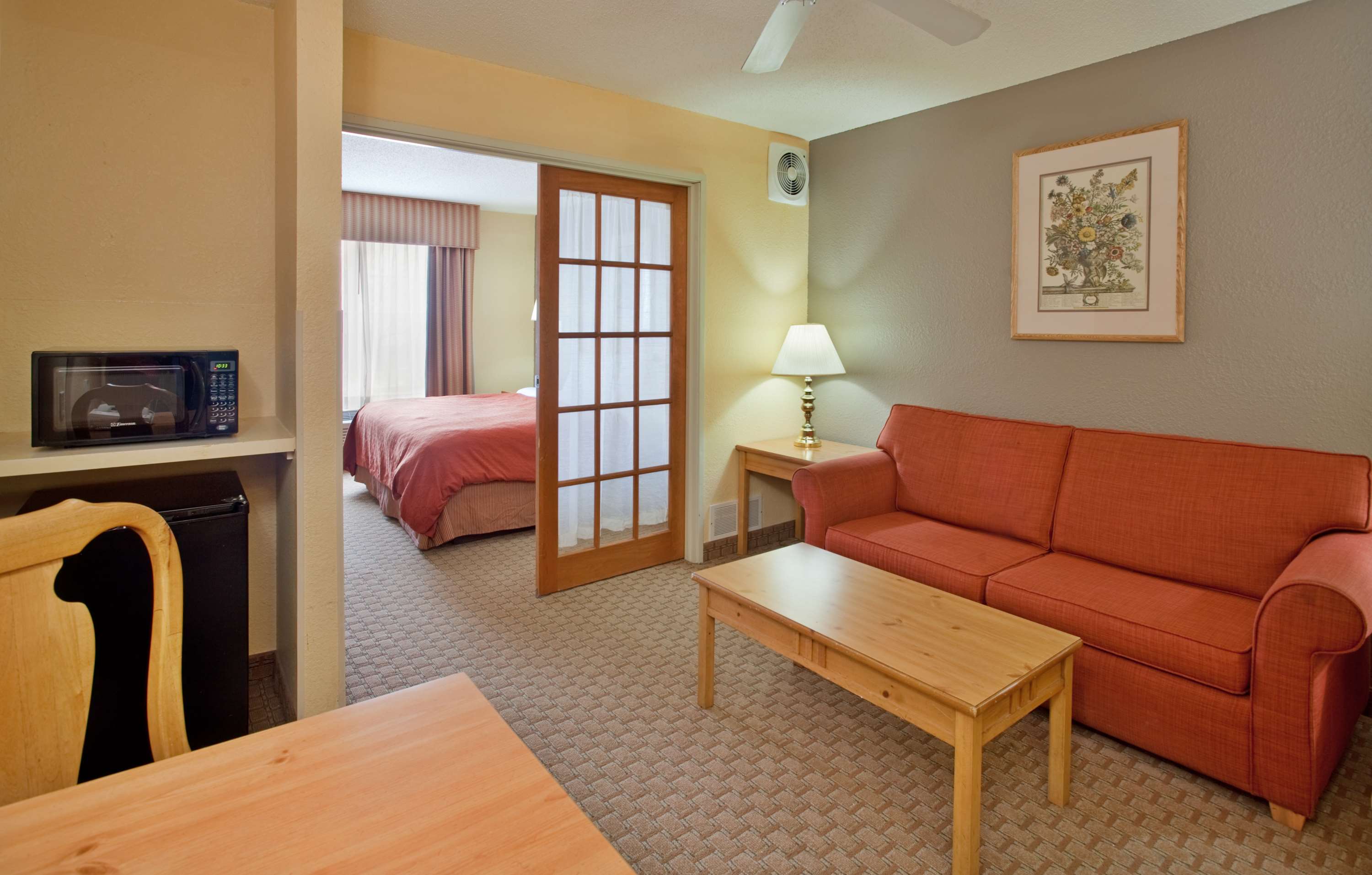 Country Inn & Suites by Radisson, Bloomington-Normal West, IL Photo