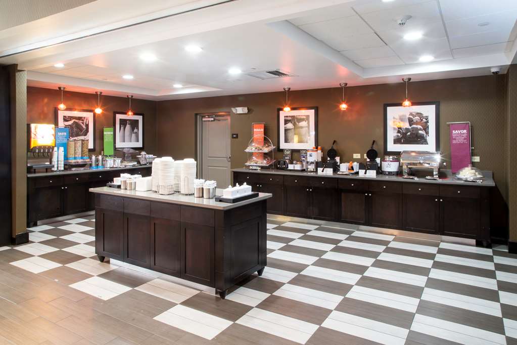 Hampton Inn Oxford/Conference Center Image