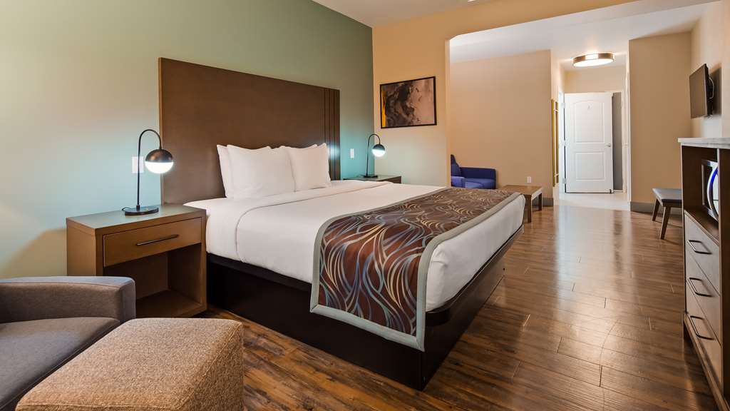Best Western Plus New Barstow Inn & Suites Image