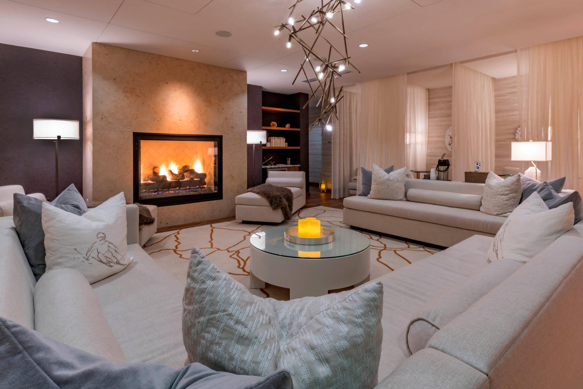 Gaylord Rockies Resort & Convention Center Photo