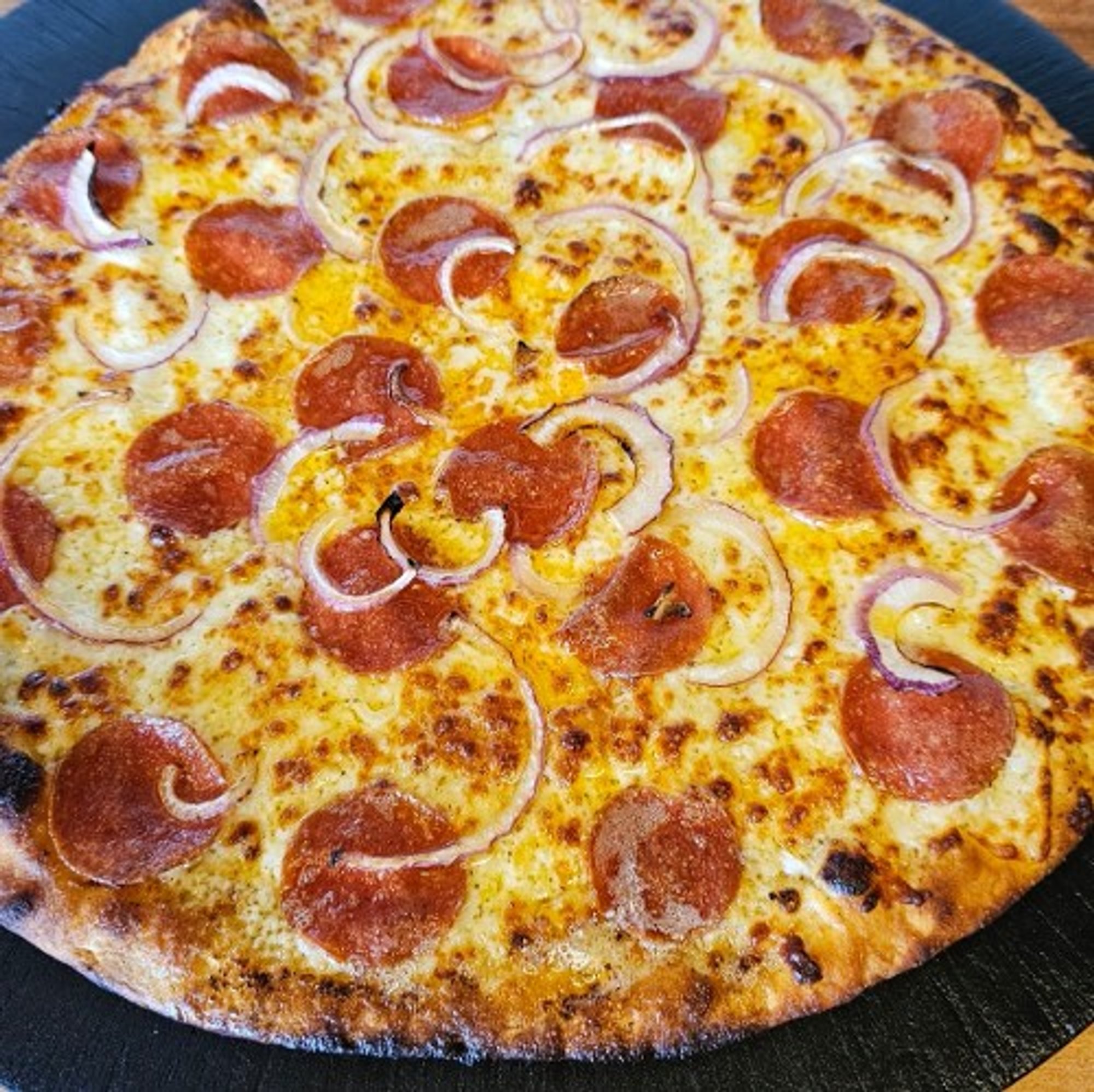 Two Toppings Pie (15")