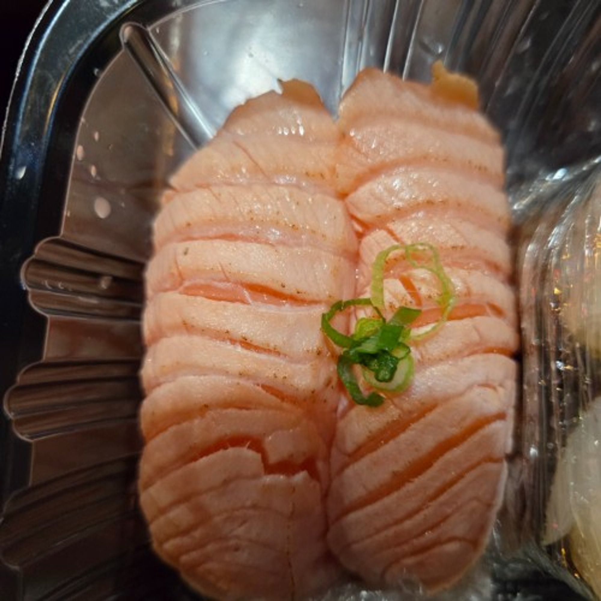Seared Sake (N)