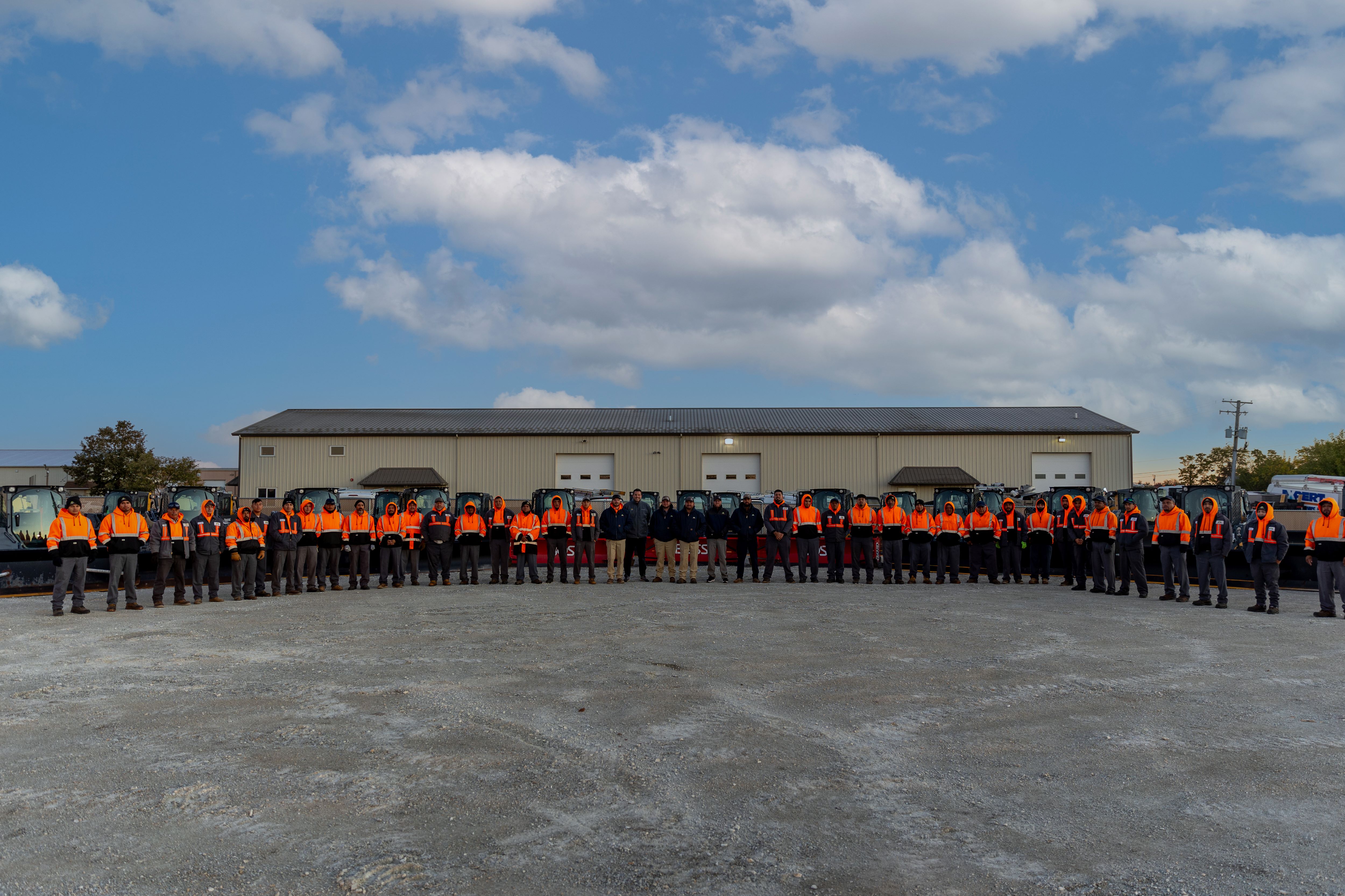 K & R Landscaping, Inc. Image