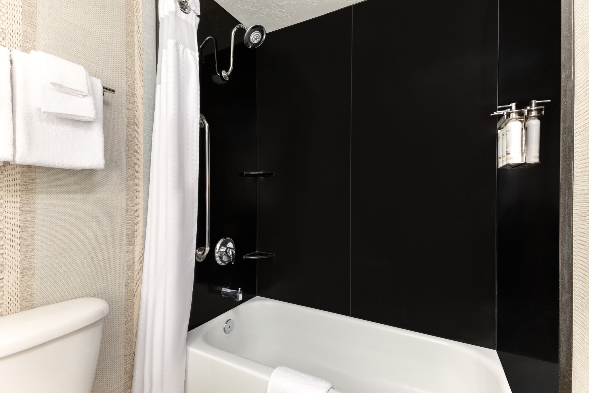 Holiday Inn Express & Suites Eugene Downtown - University by IHG Image