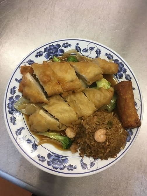 302. Boneless Fried Chicken with Vegetables