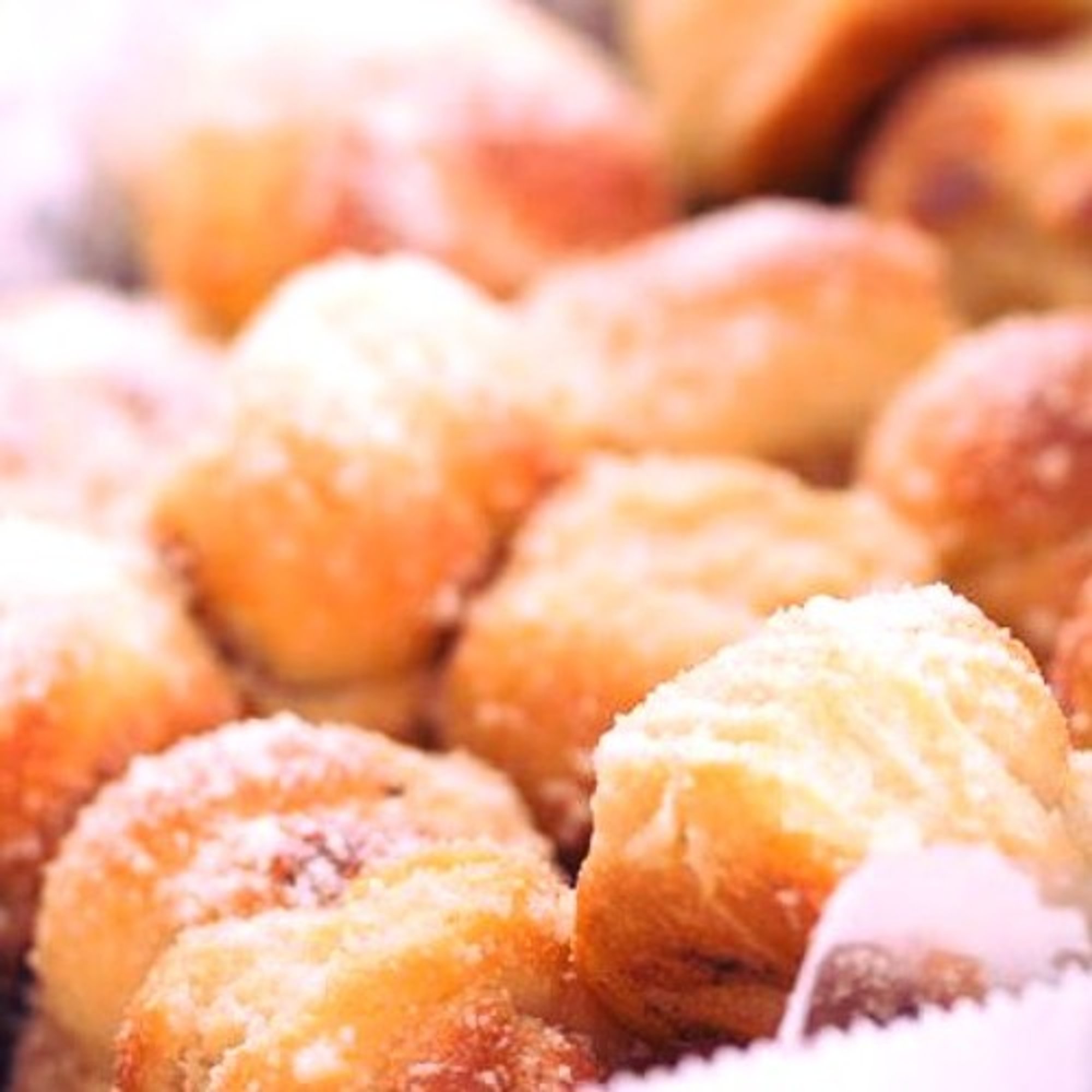 GARLIC ROLLS (6)