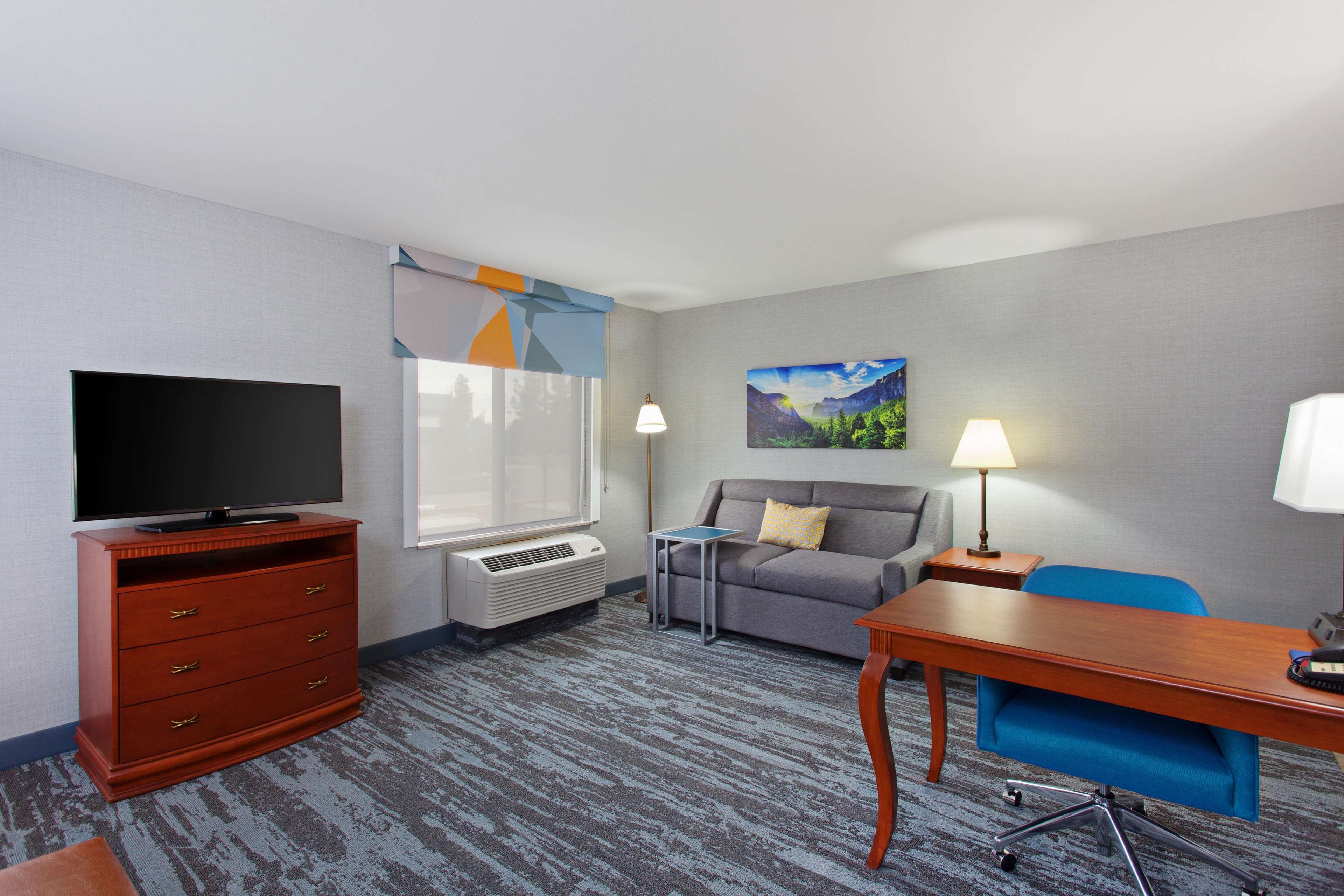 Hampton Inn & Suites Clovis-Airport North Photo