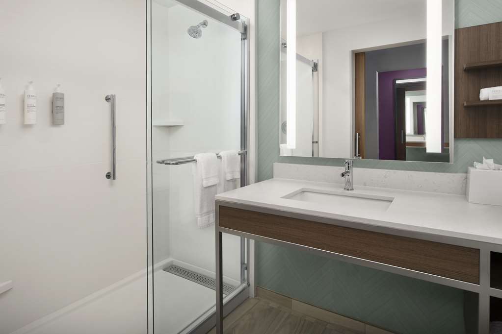 Hilton Garden Inn Pensacola Downtown Image