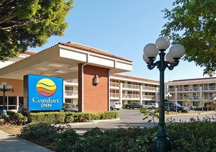 Hotel in CA Pasadena 91107 Comfort Inn Near Pasadena Civic Auditorium 2462 E. Colorado Blvd. (626)405-0811