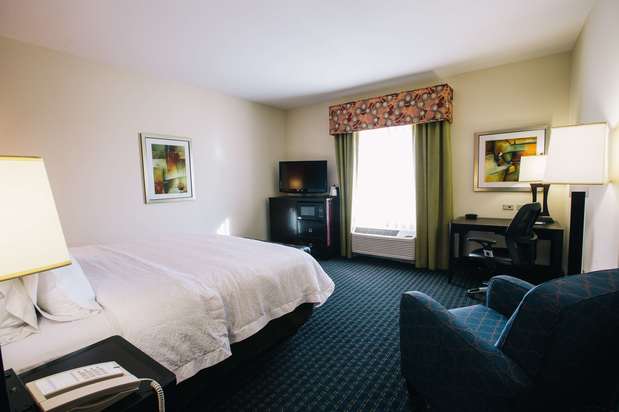 Images Hampton Inn & Suites Effingham