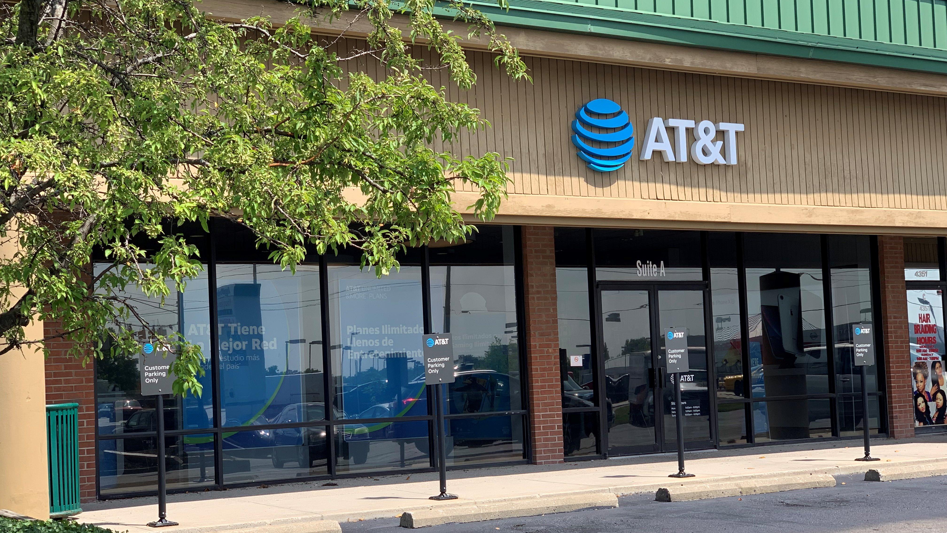 AT&T Store Photo