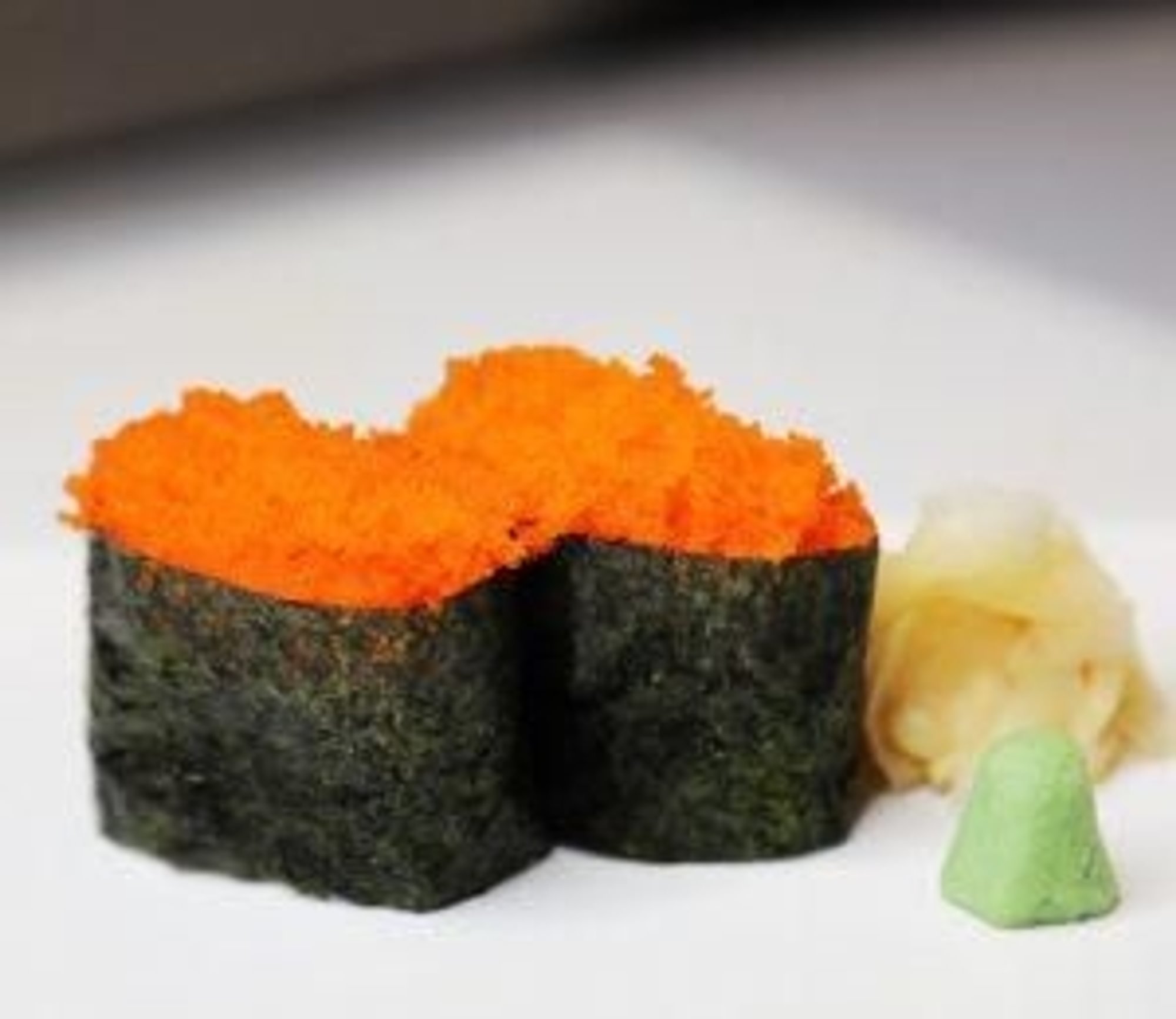 Smelt Egg Sushi (2 Pcs)