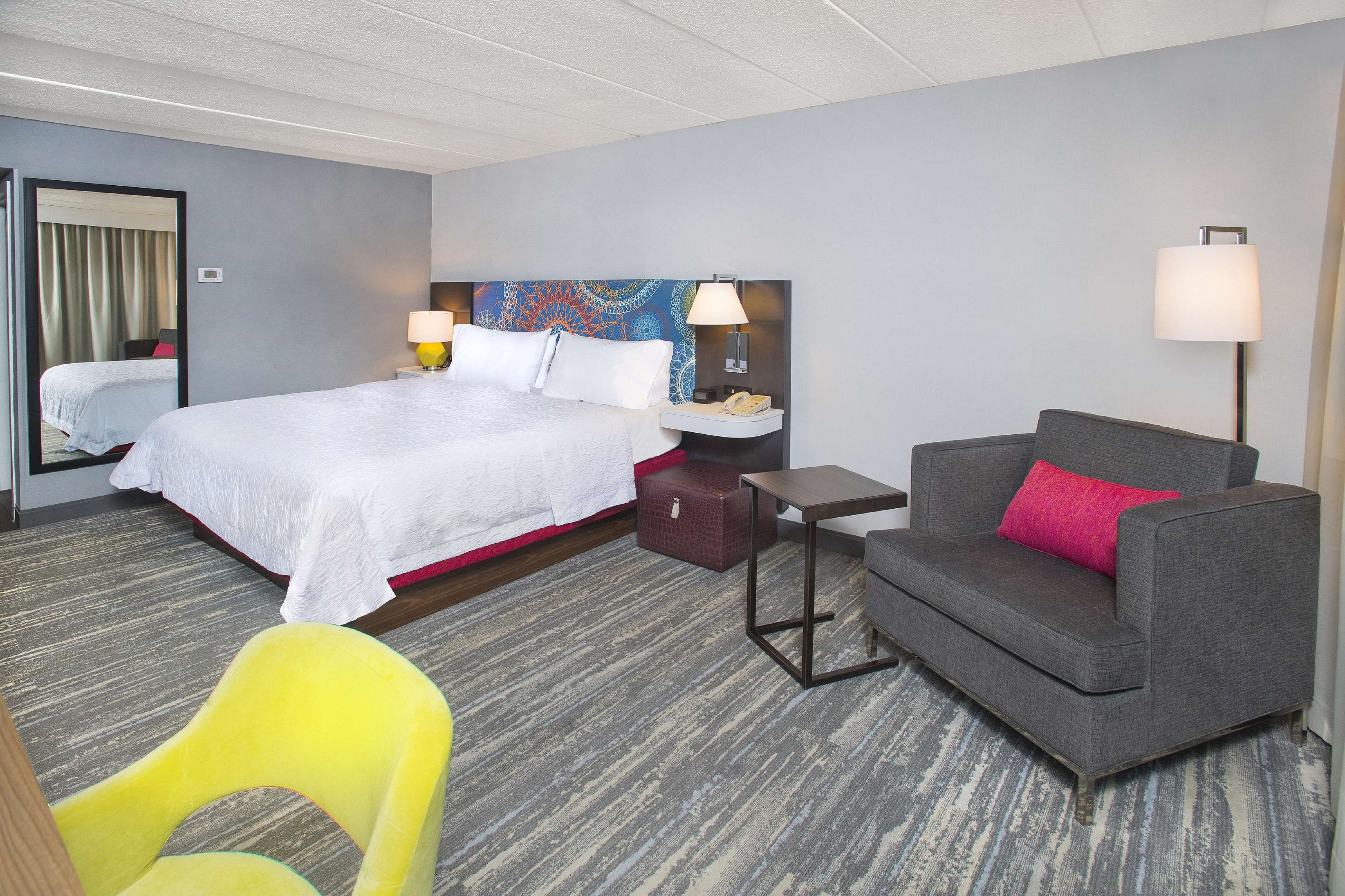 Hampton Inn & Suites Annapolis Photo