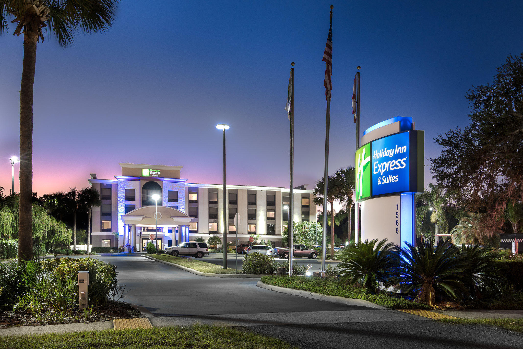 Holiday Inn Express & Suites Bartow Photo