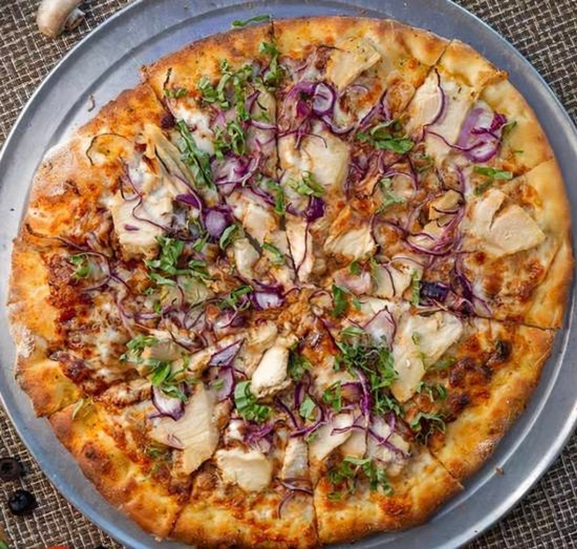 BBQ chicken pizza
