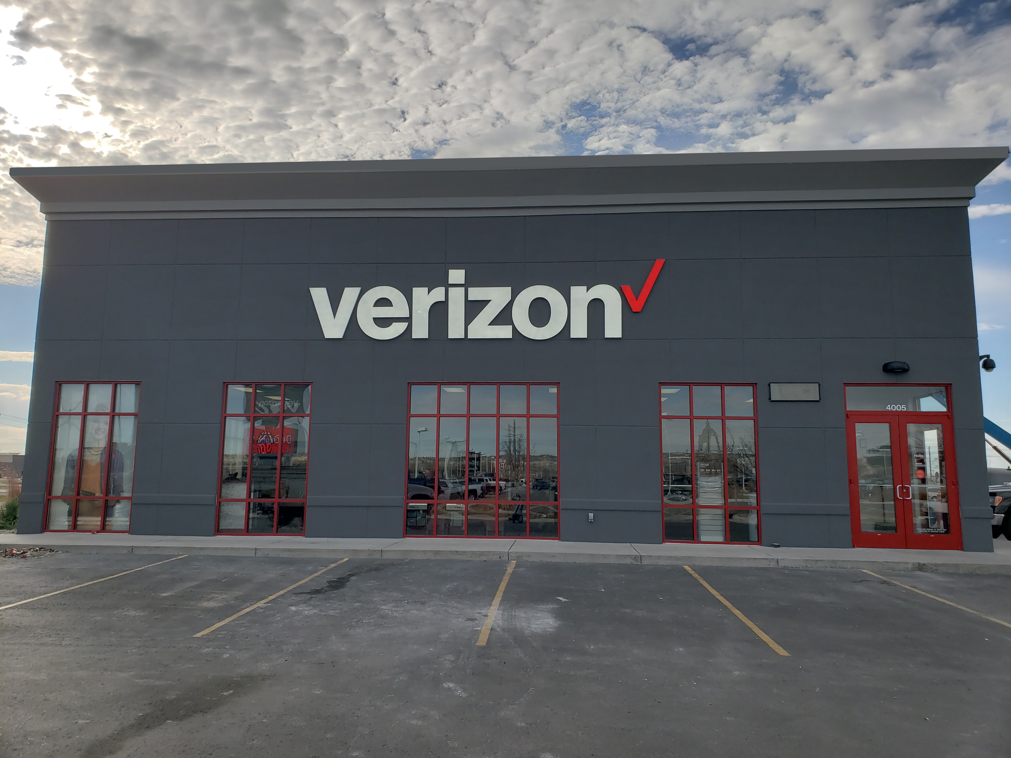 Cellular Plus, Verizon Authorized Retailer Photo