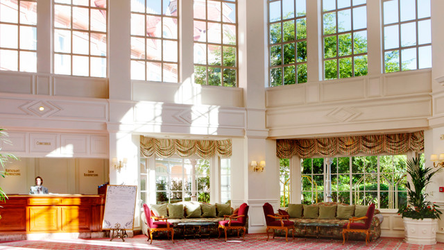 Images Disneyland Hotel
