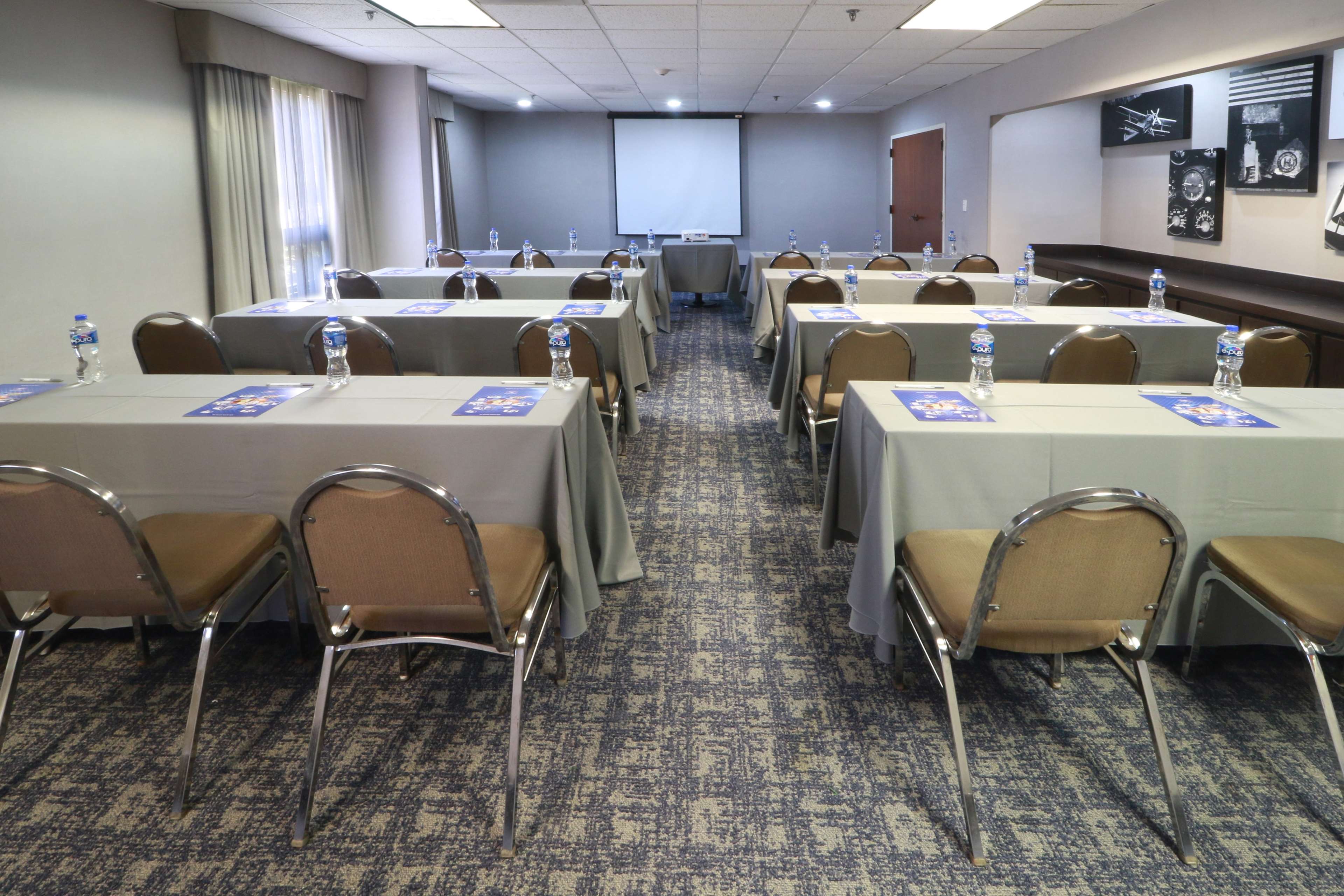 Images Hampton Inn by Hilton Monterrey-Airport