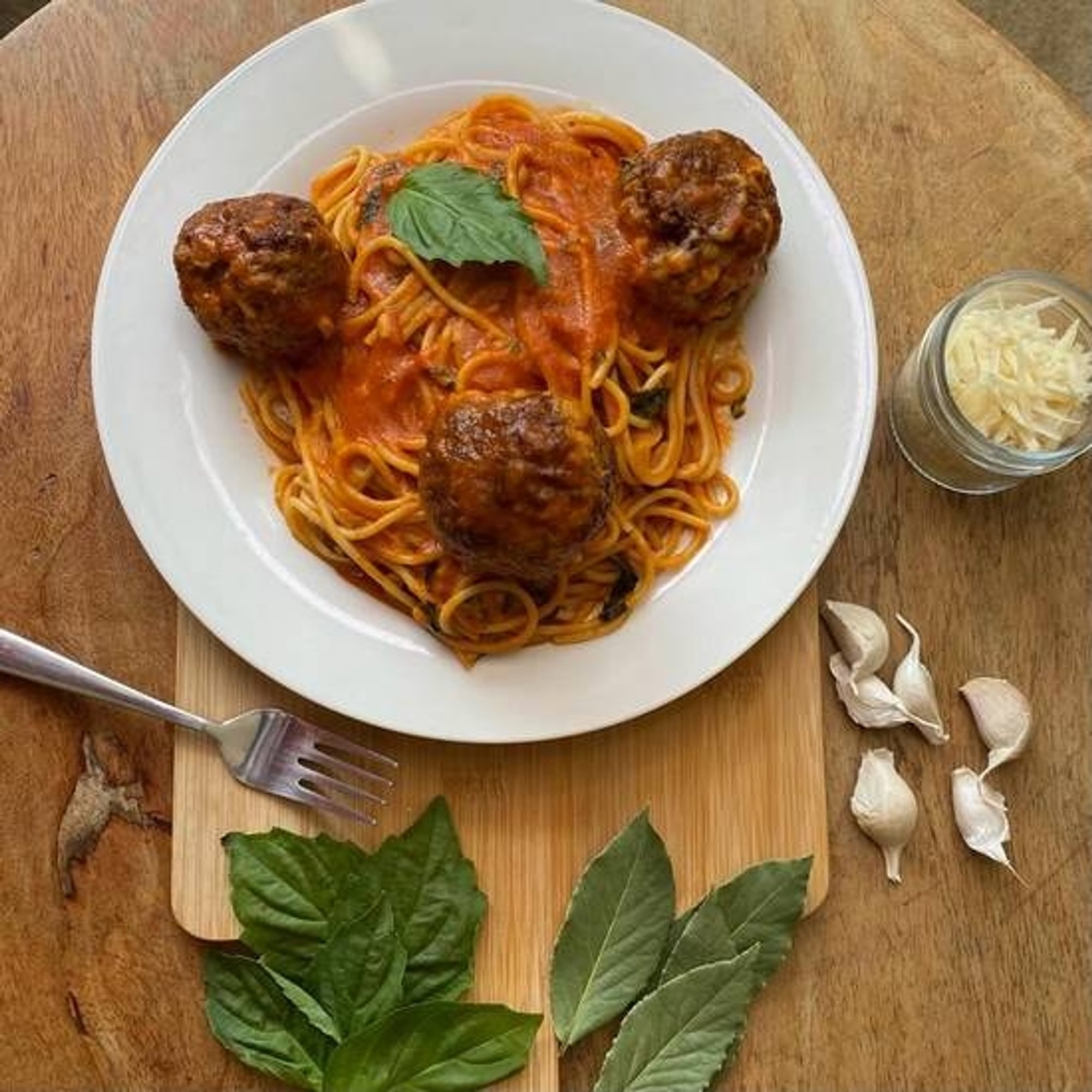 Spaghetti Marinara with Beef Meatballs