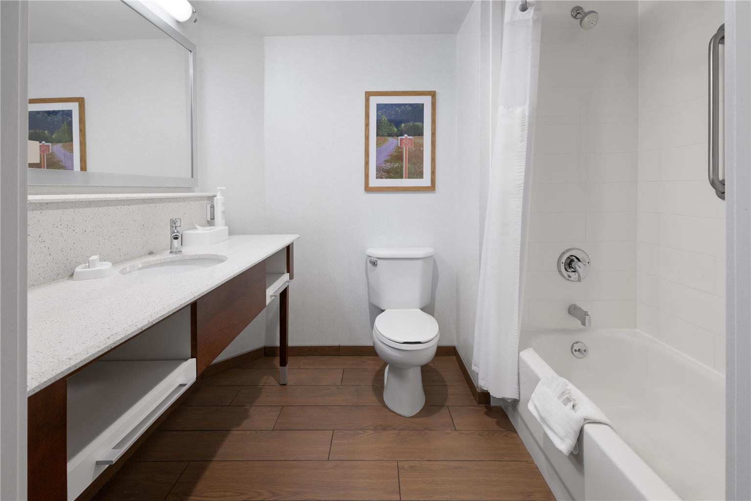 Hampton Inn Frostburg Image