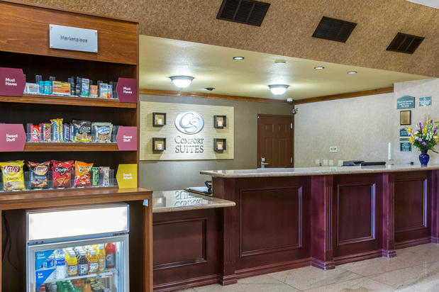 Images Comfort Suites