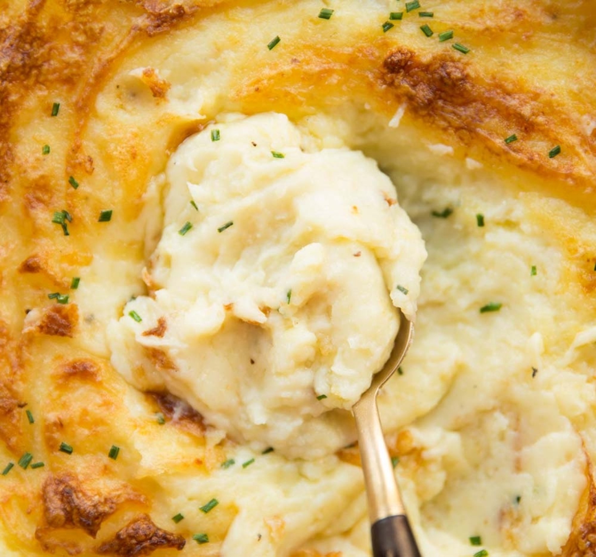 Cheesy Garlic Potatoes