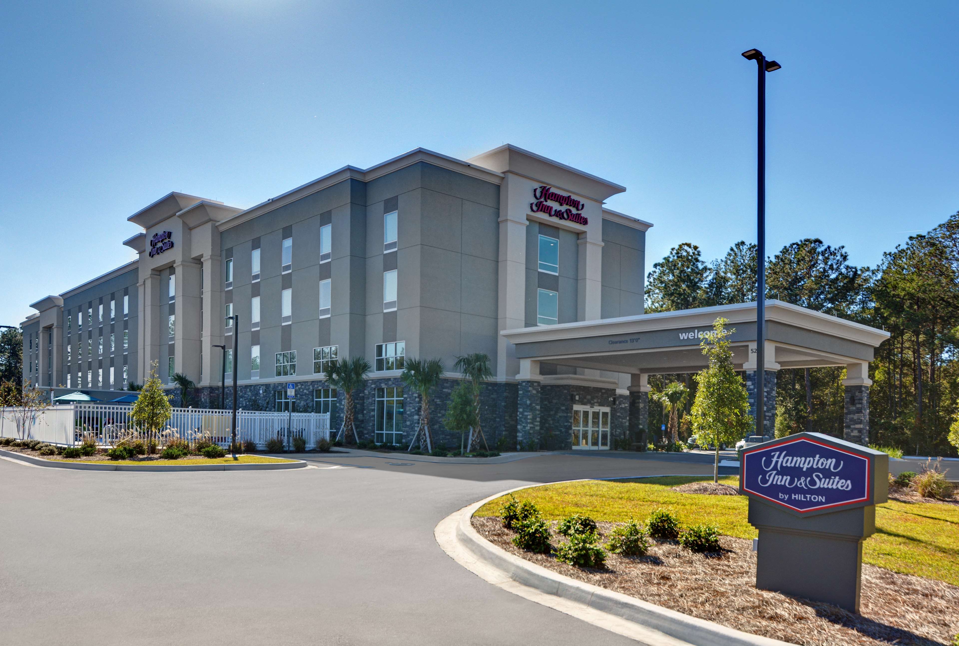 Hampton Inn & Suites MacClenny I10, 5242 Hodges Road, Macclenny