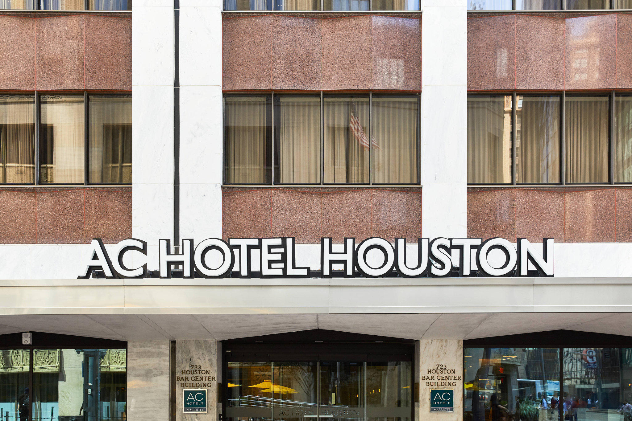 AC Hotel by Marriott Houston Downtown Photo