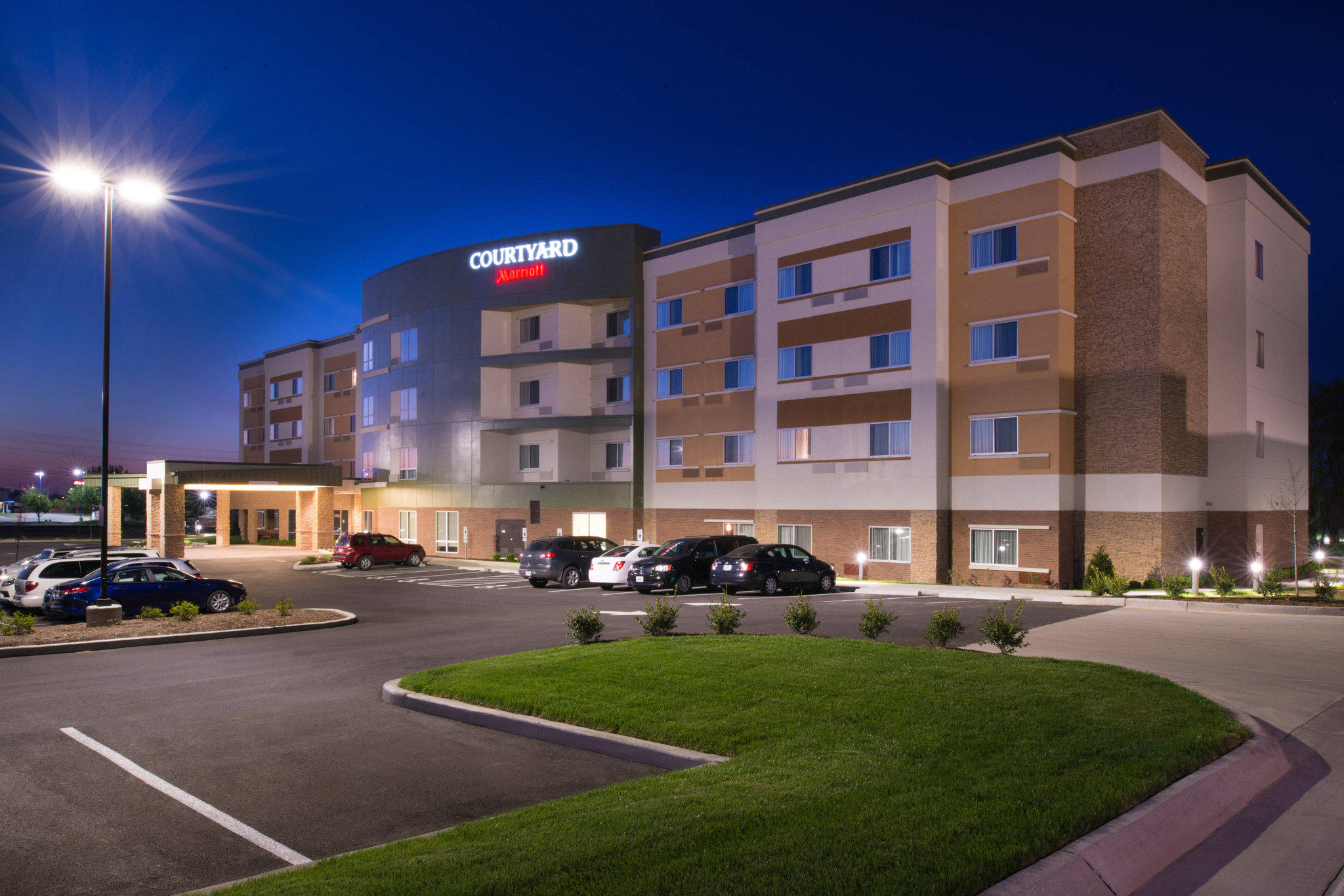 Courtyard by Marriott St. Louis St. Peters Photo