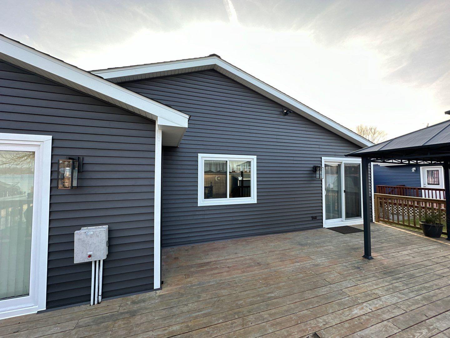 180 Contractors Roofing & Siding Image