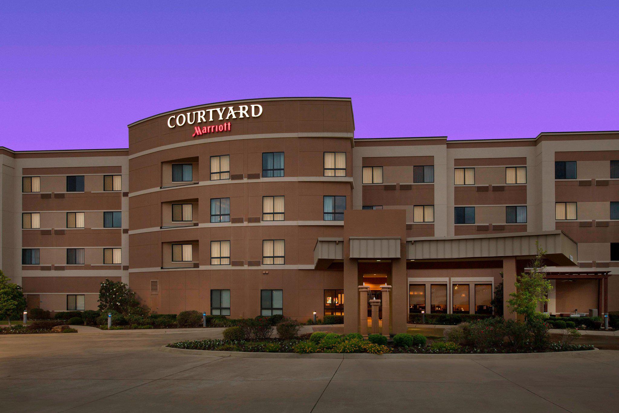 Courtyard by Marriott Tyler Photo