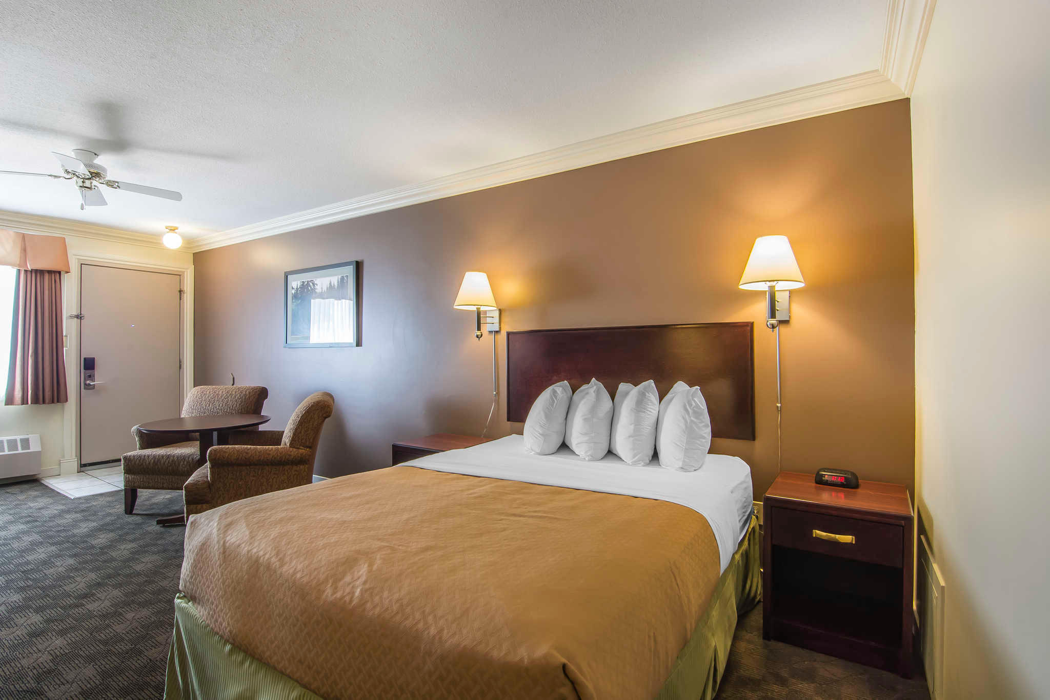 Images Quality Inn & Suites